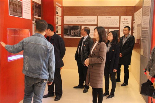 巴州区科协开展“清明祭英烈·红色永传承”主题党日活动