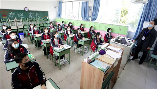 仁寿县学校做好开学疫情防控