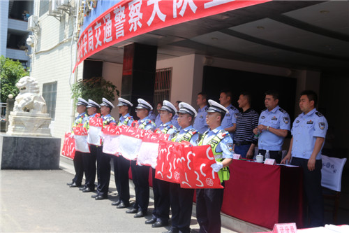 邻水县：举行交通秩序管理业务技能大比武