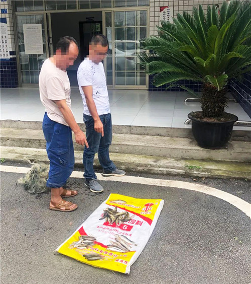 前锋公安：警共同维护重点河域生态环境