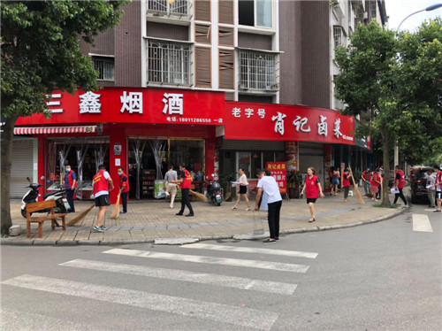 青神县：包保防疫两不误