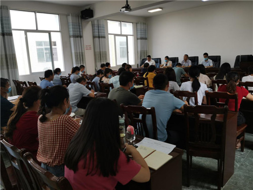 羊凤小学多举措关爱学生