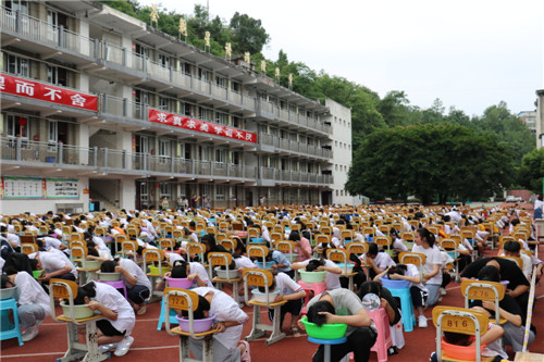 恩阳区第二中学3.jpg
