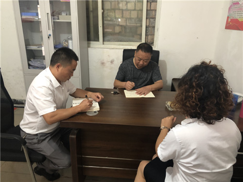 金马小区党支部定期听取业务公司工作开展情况，研究下一步工作.jpg