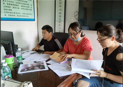 巴州区：专项督查科技项目实施工作