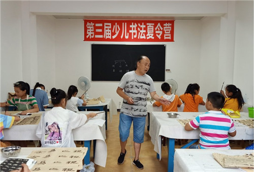 充实假期  陶冶情操 
