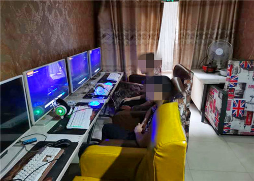 前锋区：网吧容留未成年人上网被处罚