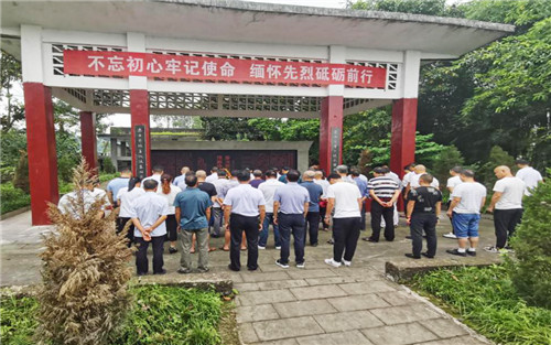 中和镇:开展庆祝建军93周年纪念活动