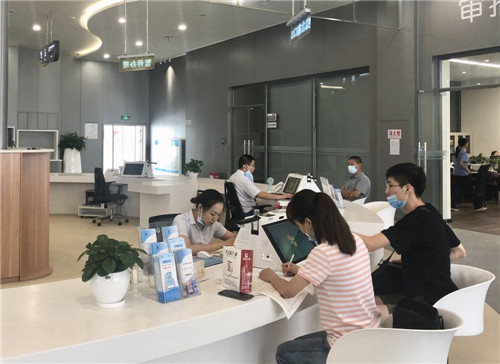 彭山区：推进行政审批改革提升办事效能