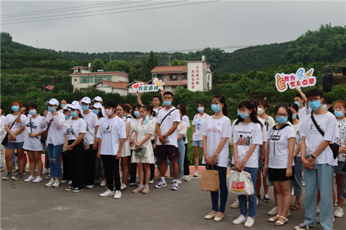 青神县：举办“走进青神骄傲，我为家乡点赞”大学生实践活动