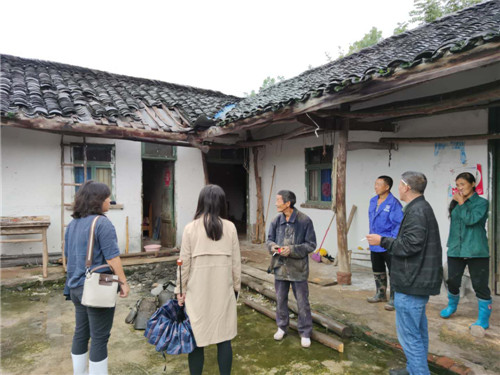 公义镇: 党委政府全面摸排贫困户受灾情况