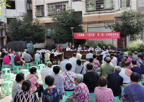 石笋镇召开街头问政坝坝会现场_副本.jpg