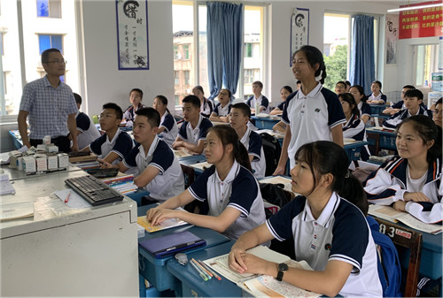 “培养出让自己崇拜的学生”