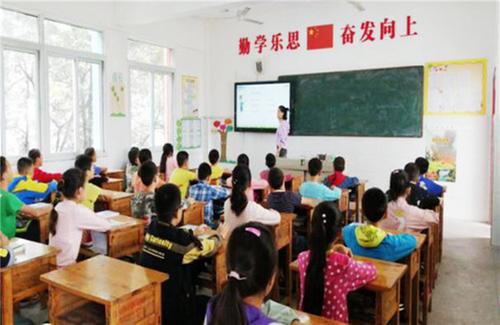 武胜县：课改办赴鼓匠小学开展课堂教学调研