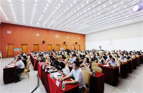 华西广安医院举办2020年科教综合能力提升暨师资培训会