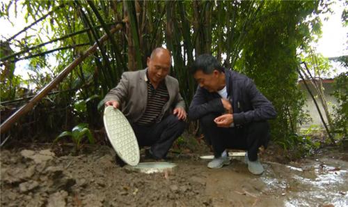 青神县：青竹街道季时坝村实施“污水革命”造福群众