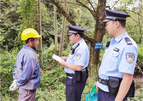 前锋区公安局打响秋季森林防火保卫战