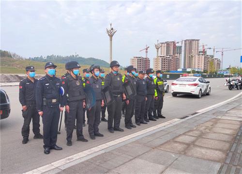 前锋公安组织开展应急拉练活动