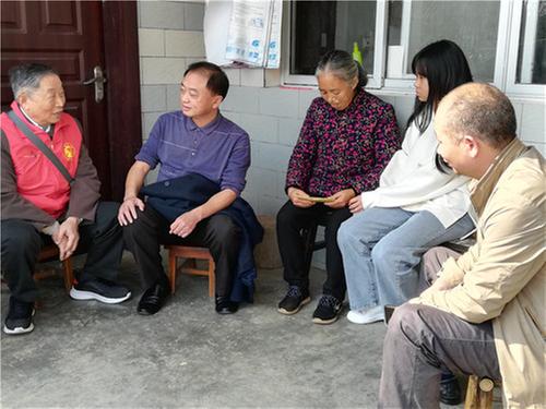 心中有孝心 花开自无声