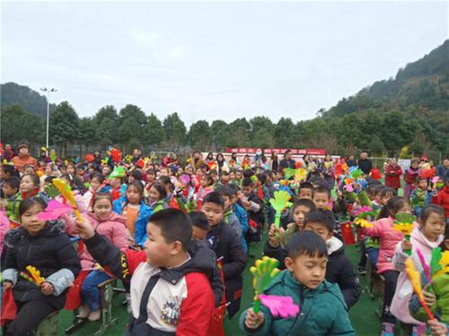 南江县：非遗文化进校园活动走进赶场镇小学