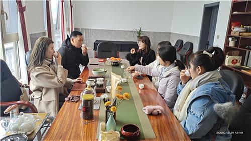 洪雅县茶叶发展：突出特色求差异