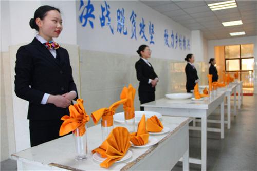 成都旅游职教集团开展“名师进课堂”活动走进南江县小河职中  