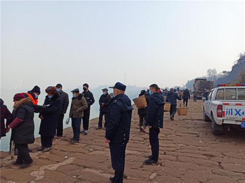 武胜县海事处多措并举保障春运水上交通安全