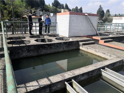 东兴区筑造饮水安全“防护墙”