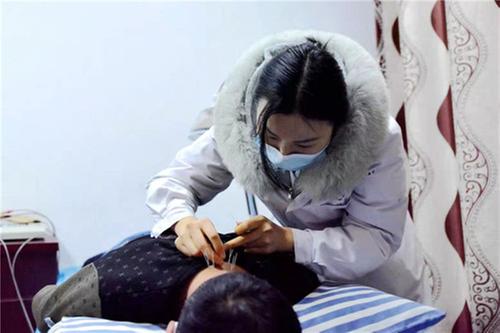 “下辈子我还嫁给他。”