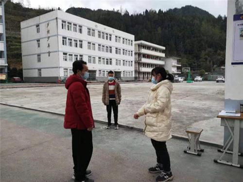 南江县：坪河九义校举行防震减灾和疫情防控演练