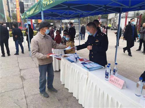 东坡区市场监督管理局多渠道开展“3.15”系列活动
