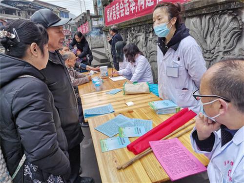 溪口镇开展世界防治结核病日宣传活动