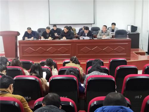 前锋区：代市初中开展初三年级教育教学工作交流研讨会