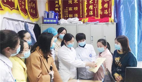 华西广安医院伤口造口专业小组开展志愿服务活动