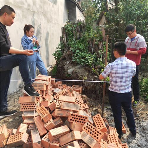 东坡区复兴司法所成功化解多年土地纠纷