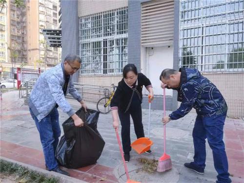 资阳市科协机关党支部开展“党员义工日”活动