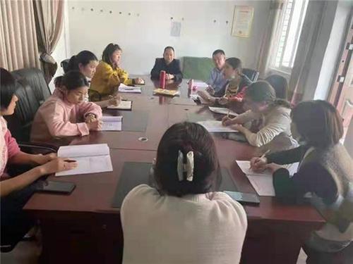 南江县坪河幼儿园开展全员赛课活动