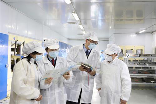 邻水县税务局开展“税收宣传进百企千家”活动