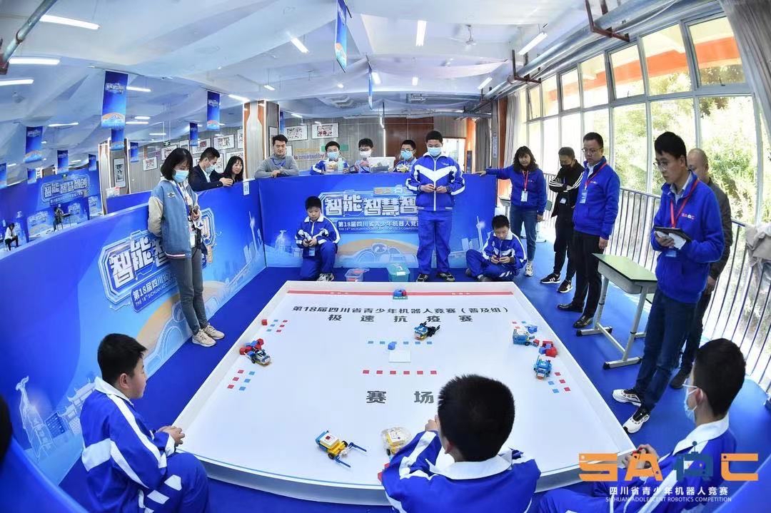 这群少年“以艺抗疫” 用乐高搭建心中的方舱医院