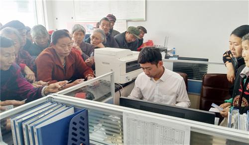 万善镇：“我为群众办实事”服务群众到身边