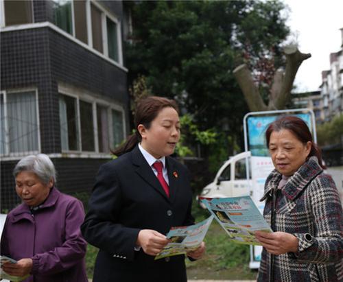 彭山区人民法院开展禁毒宣传活动
