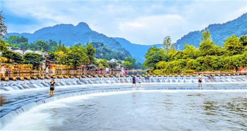 水景观+医疗康养　洪雅县再添高端旅游度假项目