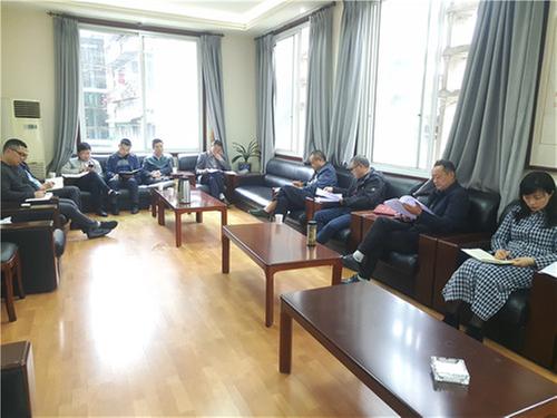 洪雅县大力实施农村“路灯照明”工程