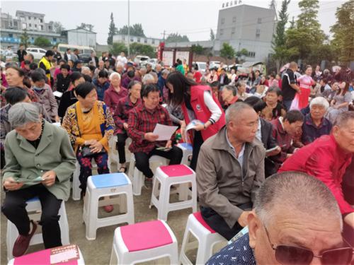 公义镇开展“扫毒净土”文艺宣传巡演活动                    