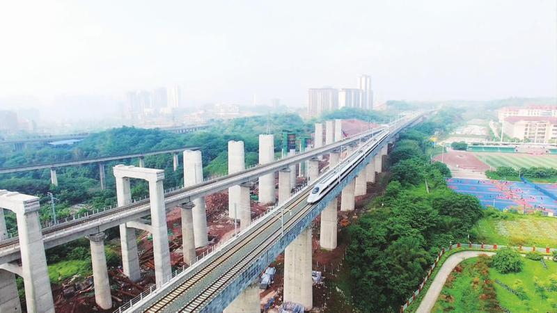 成渝地区双城经济圈城际铁路网加快成型