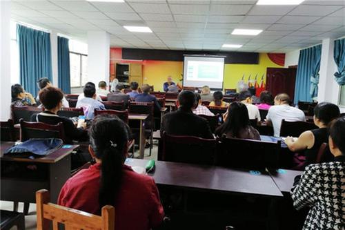 岳池县开展农业科技巡回培训提升农业生产科技含量