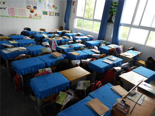 恩阳区第二小学举行防震减灾应急演练