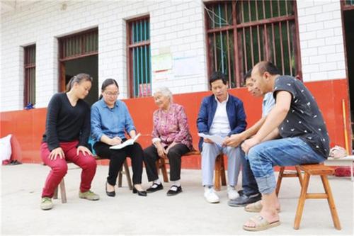 “三山两槽”一抹“巾帼”红