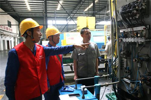 国网武胜县供电公司：学党史 办实事 用电安全宣传进企业