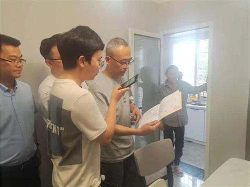 省自然资源厅检查团到眉山市东坡区检查易地扶贫搬迁安置工作